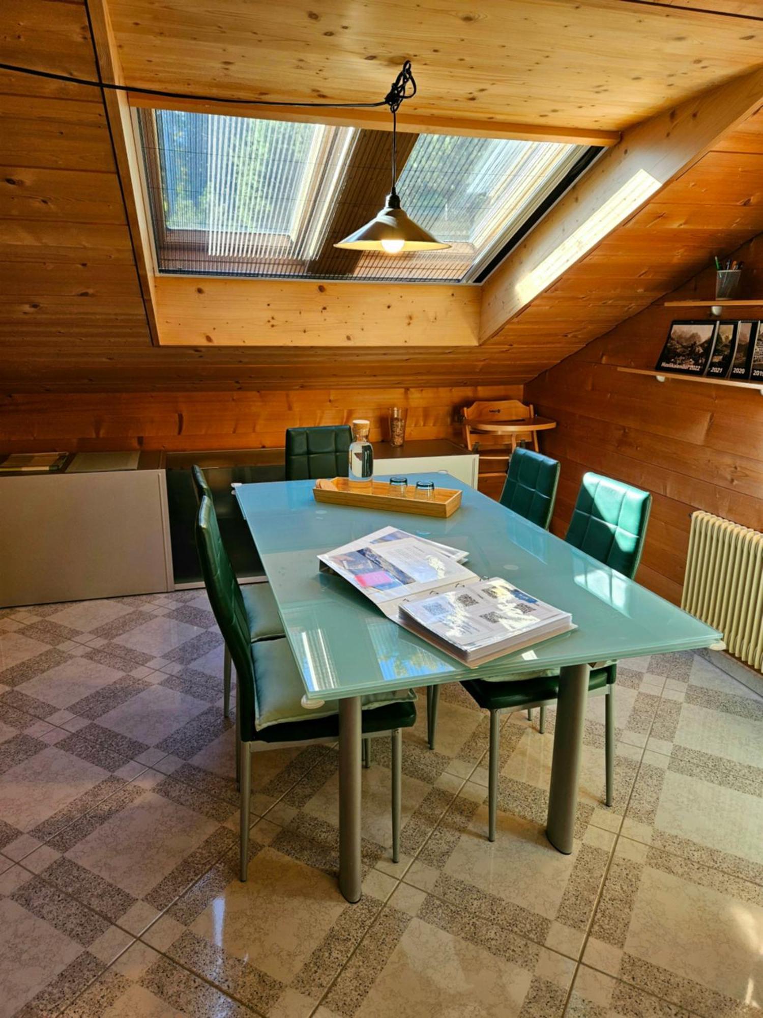 Gemuetliche Fewo Mit Sauna Inmitten Der Berge Meiringen Exterior photo