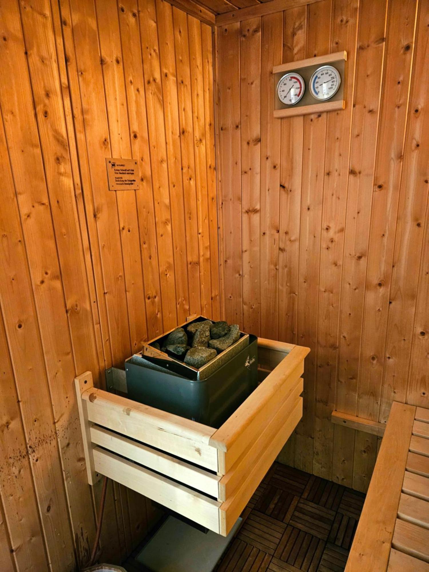 Gemuetliche Fewo Mit Sauna Inmitten Der Berge Meiringen Exterior photo
